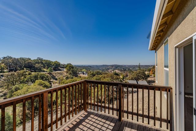 3479 Hanley Dr, Valley Springs, CA 95252