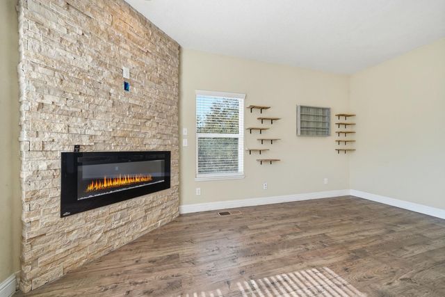 3479 Hanley Dr, Valley Springs, CA 95252