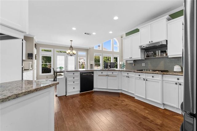 313 Ambrose Creek Drive, Buford, GA 30518