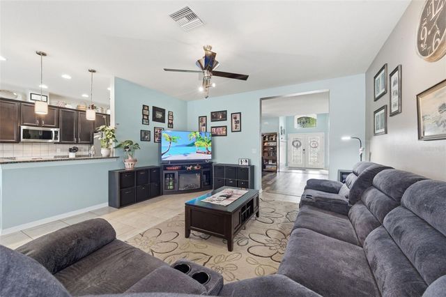 8642 TENBRIDGE WAY, New Port Richey, FL 34654