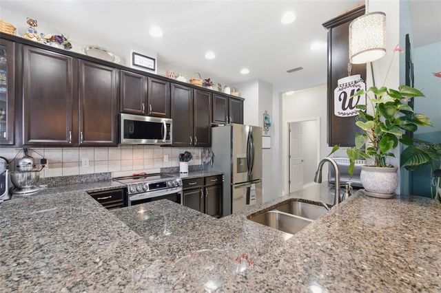 8642 TENBRIDGE WAY, New Port Richey, FL 34654