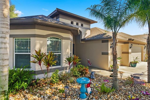 8642 TENBRIDGE WAY, New Port Richey, FL 34654