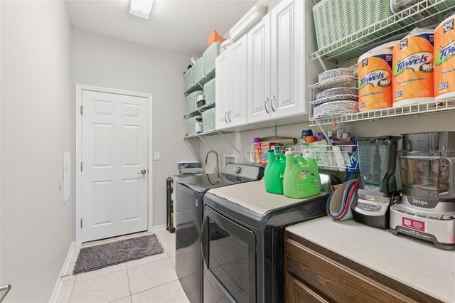 8642 TENBRIDGE WAY, New Port Richey, FL 34654