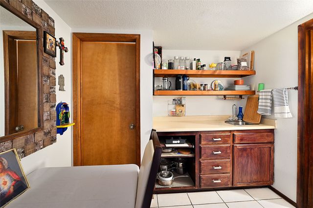 516 Hillside Avenue, Santa Fe, NM 87501