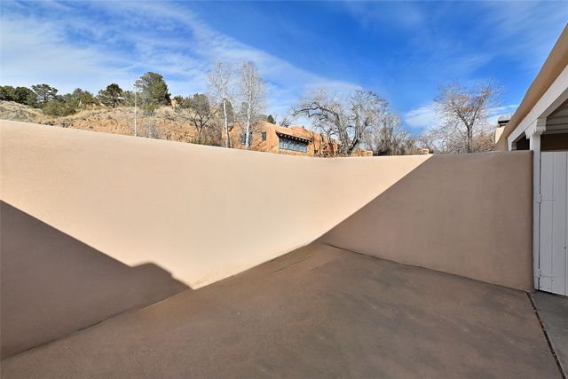 516 Hillside Avenue, Santa Fe, NM 87501
