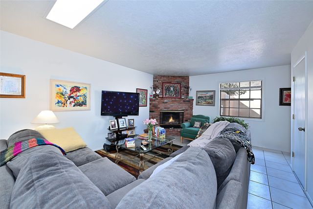 516 Hillside Avenue, Santa Fe, NM 87501