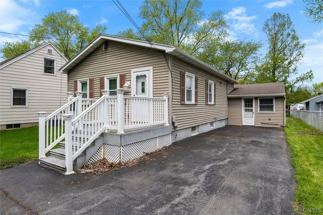 416 Richfield Boulevard, Salina, NY 13211