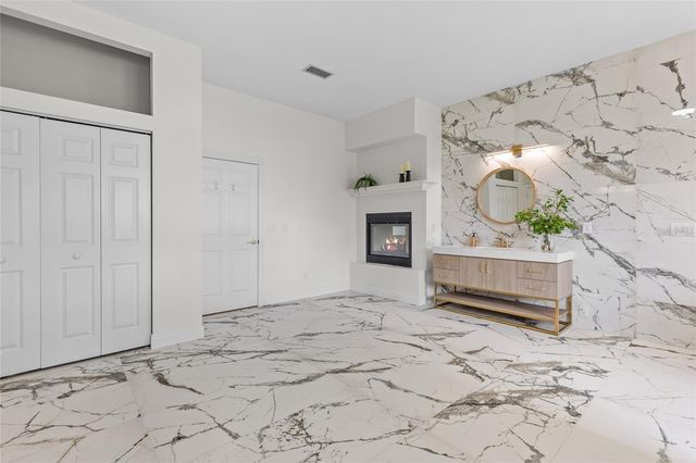 6943 SE 12TH CIRCLE, Ocala, FL 34480