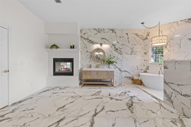 6943 SE 12TH CIRCLE, Ocala, FL 34480