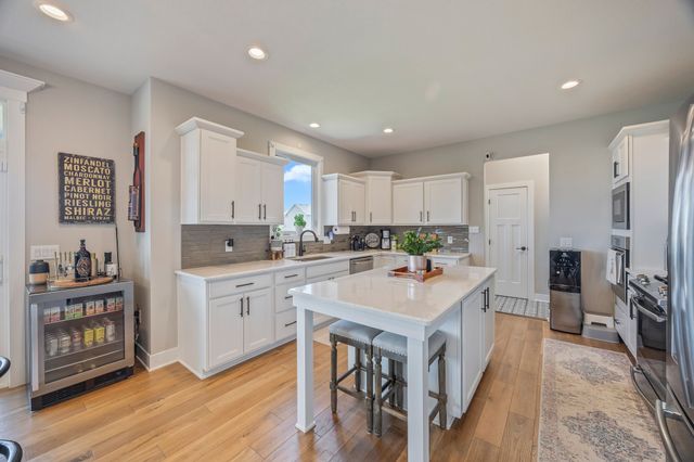 3645 NW 165th Street, Clive, IA 50325