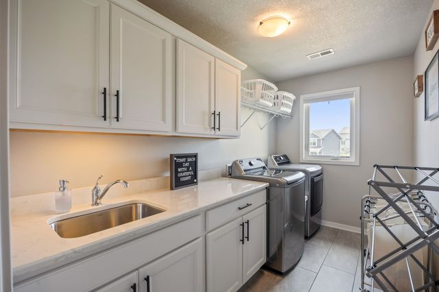 3645 NW 165th Street, Clive, IA 50325