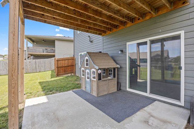 3645 NW 165th Street, Clive, IA 50325