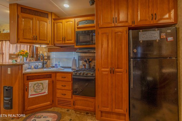 4229 E Parkway, Gatlinburg, TN 37738