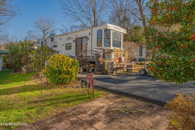 4229 E Parkway, Gatlinburg, TN 37738