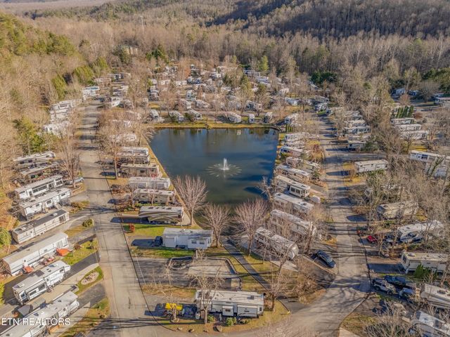 4229 E Parkway, Gatlinburg, TN 37738