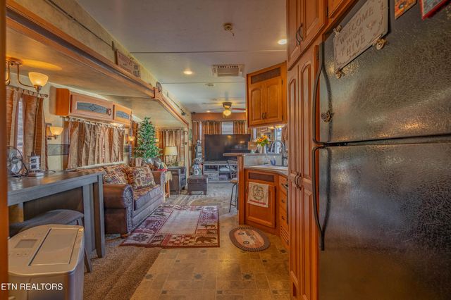 4229 E Parkway, Gatlinburg, TN 37738