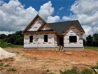 8305 Pyramid Drive, Summerfield, NC 27358