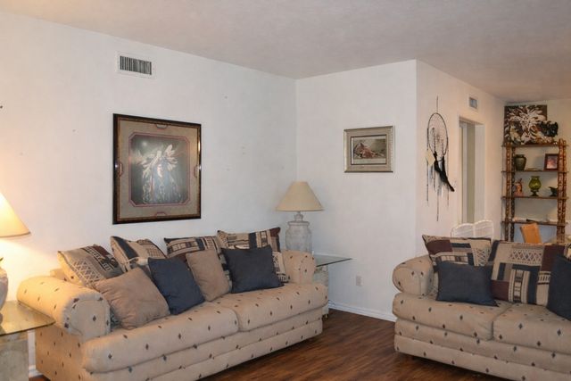 3437 Livingston Lane, Carrollton, TX 75007