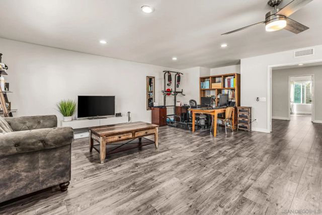 10831 Ironwood Rd, Scripps Ranch, CA 92131