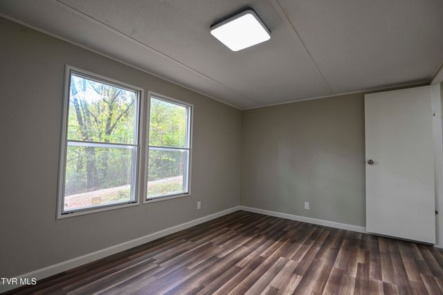 106 Cradic Drive, Rogersville, TN 37857