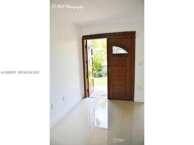 1990 Brickell Ave O, Miami, FL 33129