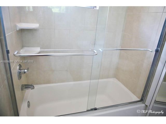 1990 Brickell Ave O, Miami, FL 33129