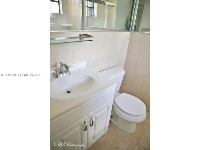 1990 Brickell Ave O, Miami, FL 33129