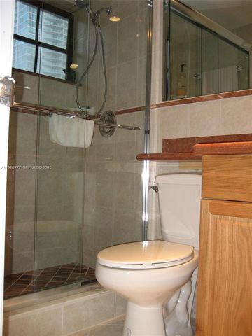 1990 Brickell Ave O, Miami, FL 33129