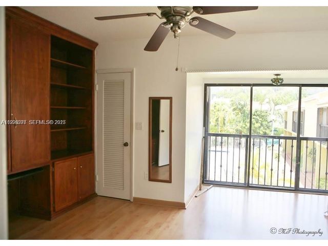 1990 Brickell Ave O, Miami, FL 33129