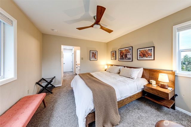 1922 W 7th Street, Port Angeles, WA 98363