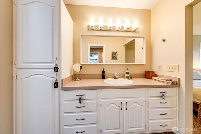 1922 W 7th Street, Port Angeles, WA 98363