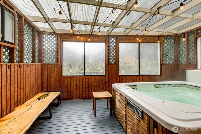 1922 W 7th Street, Port Angeles, WA 98363