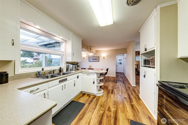 1922 W 7th Street, Port Angeles, WA 98363