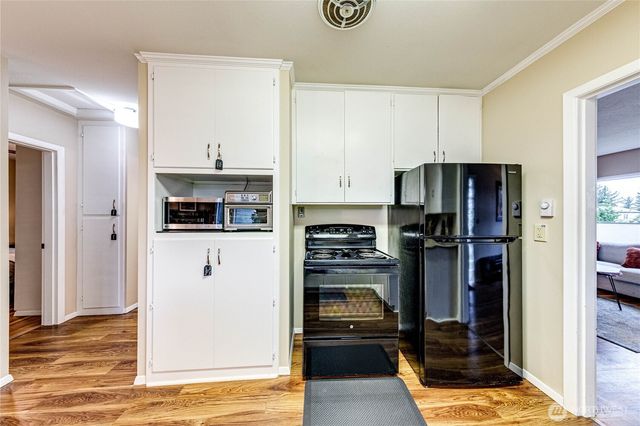 1922 W 7th Street, Port Angeles, WA 98363