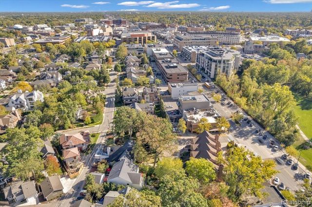 532 Brookside Avenue, Birmingham, MI 48009