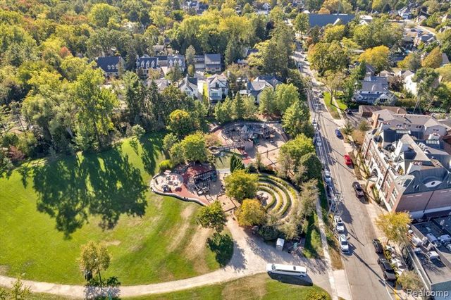 532 Brookside Avenue, Birmingham, MI 48009