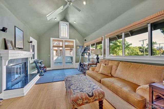 532 Brookside Avenue, Birmingham, MI 48009