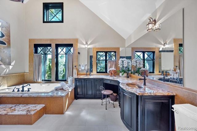 532 Brookside Avenue, Birmingham, MI 48009