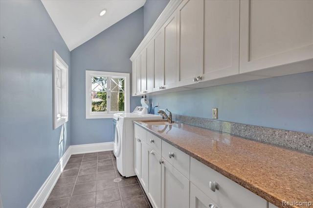 532 Brookside Avenue, Birmingham, MI 48009