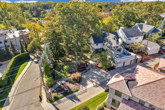 532 Brookside Avenue, Birmingham, MI 48009