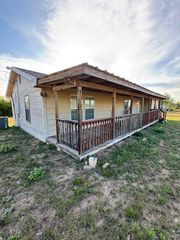 3227 Fm 673, Beeville, TX 78102