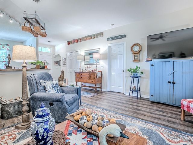 926 DEKLEVA DRIVE, Apopka, FL 32712