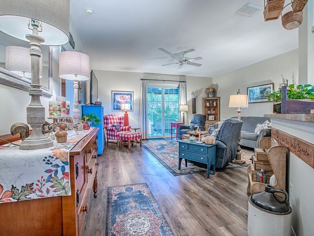 926 DEKLEVA DRIVE, Apopka, FL 32712