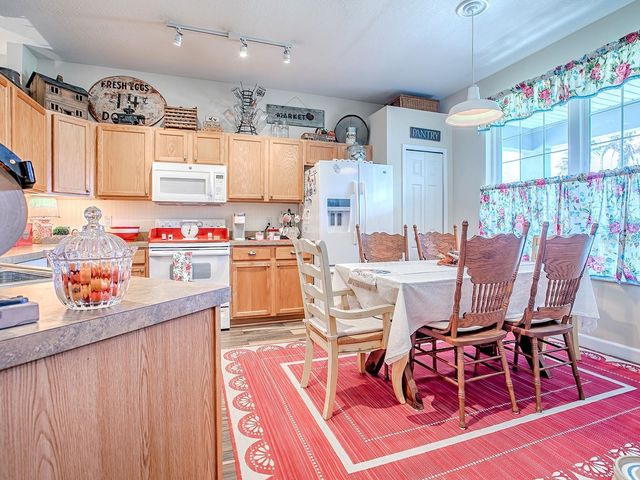 926 DEKLEVA DRIVE, Apopka, FL 32712