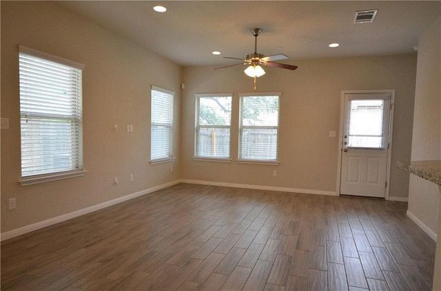 2304 S Lakeline BLVD 243, Cedar Park, TX 78613
