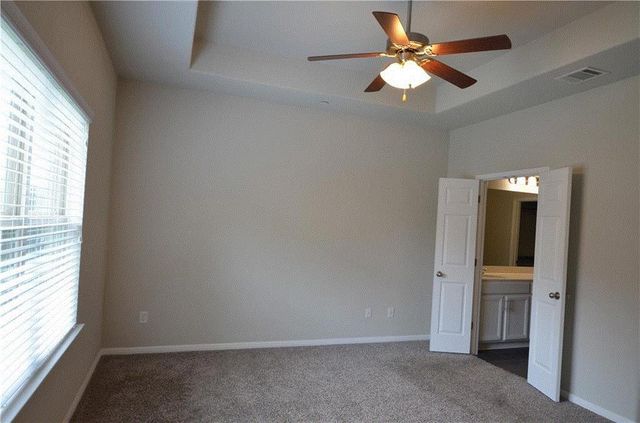 2304 S Lakeline BLVD 243, Cedar Park, TX 78613