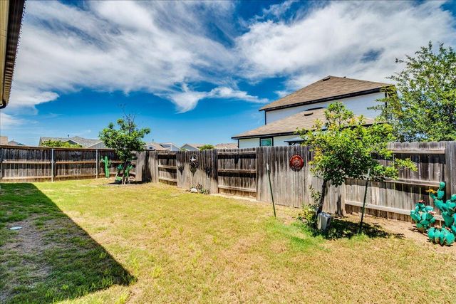 121 Camino Verde, San Marcos, TX 78666