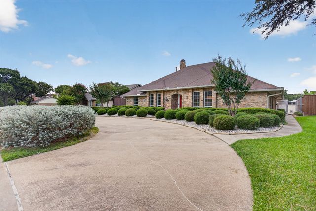 1508 Summertree Court, Richardson, TX 75082