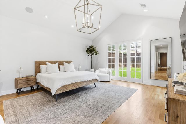 3867 Van Ness Lane, Dallas, TX 75220