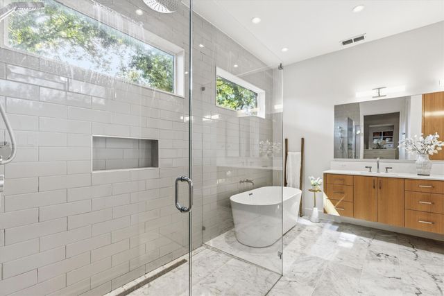 3867 Van Ness Lane, Dallas, TX 75220